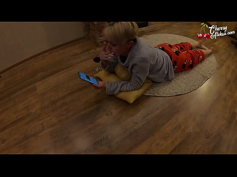 ❤️ Una bionda pazza succhia un cazzo enorme succhia e salta sopra - sessu anale ️❌ Sluts à porn co.oldsex.ru ❌️