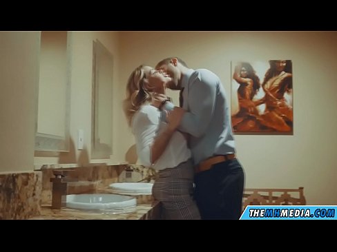 ❤️ Quandu una bionda tettona ti seduce in un bagnu publicu ️❌ Sluts à porn co.oldsex.ru ❌️